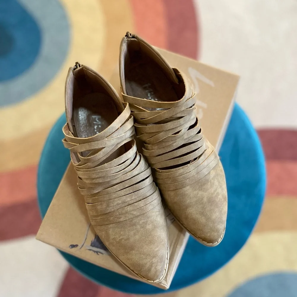 Free Soul Shredded Booties by Mi.iM